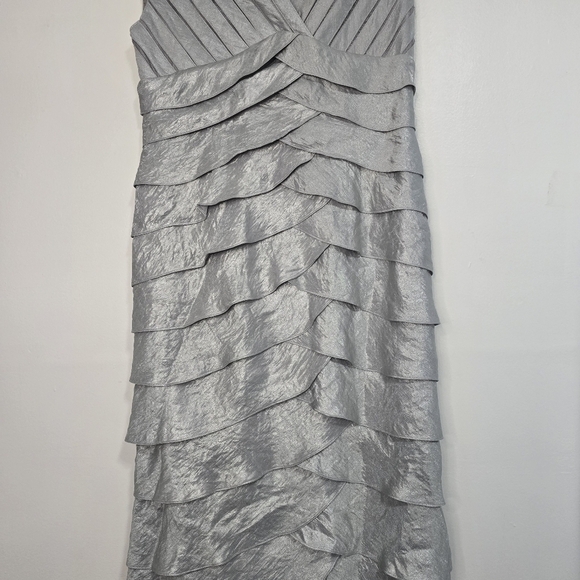 Adrianna Papell Occasions Tiered Crinkle Gown Dress in silver Grey Evening Weddi - Picture 7 of 13